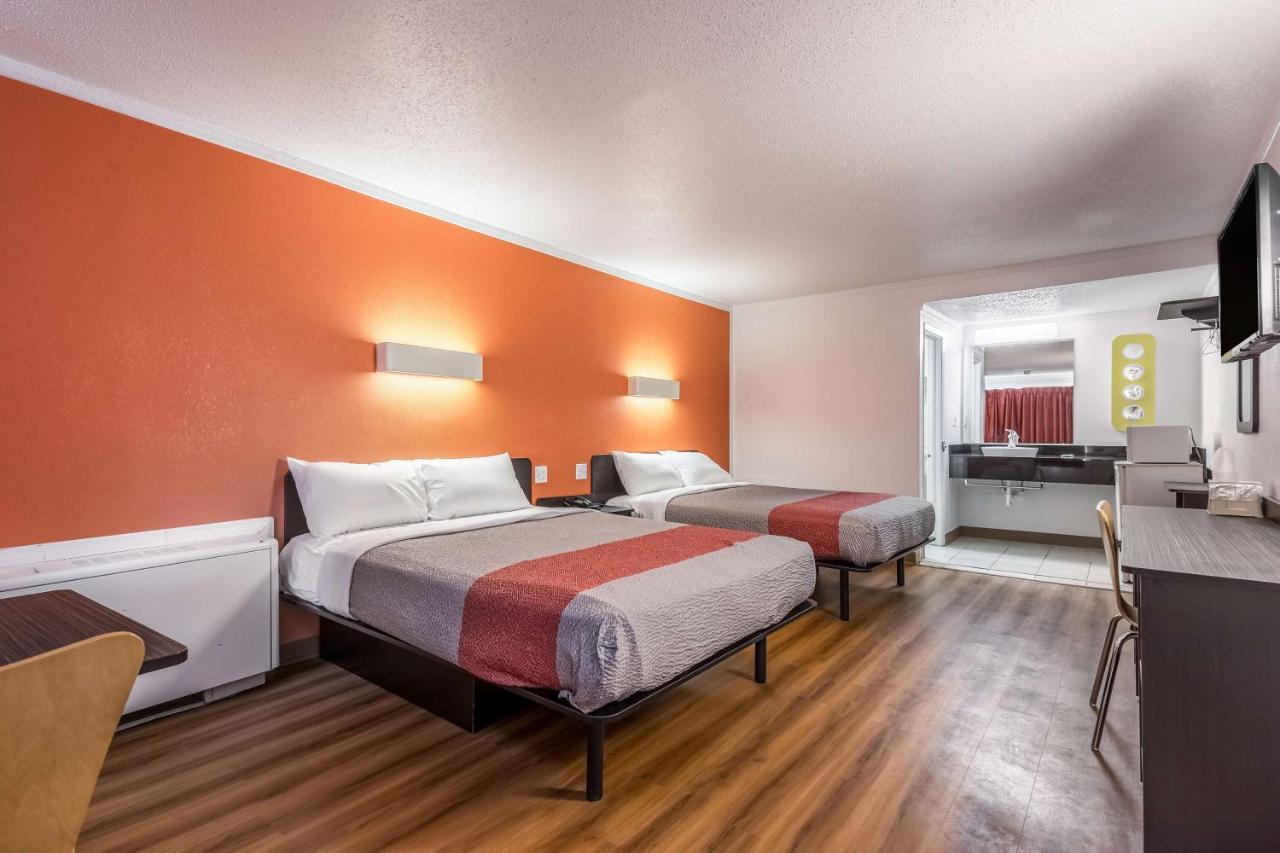 6-schenectady, Ny Hotel Schenectady
